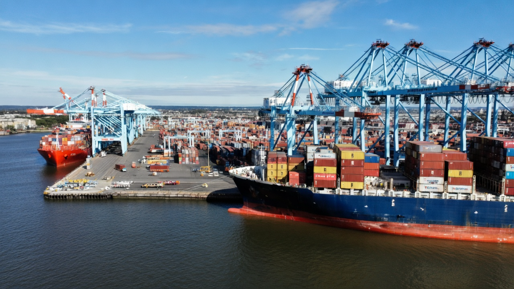 APM Terminals Elizabeth amplia eletrificação do pátio até 2028