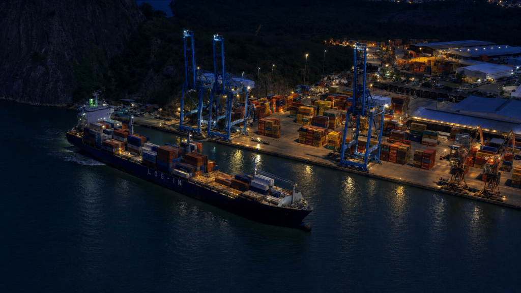TVV e APM Terminals Suape ampliam capacidade com retroáreas e terminais elétricos