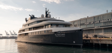 Harbor Breeze Cruises estreia embarcação híbrida El Escudo no Porto de Los Angeles