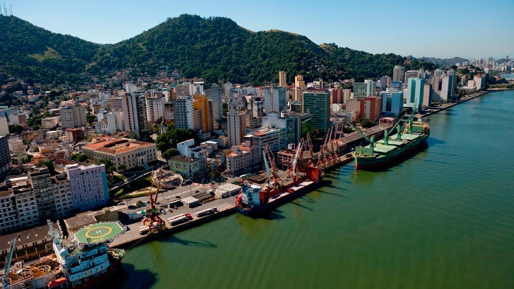 Digitalização portuária brasileira avança com novos sistemas de gestão e parcerias internacionais