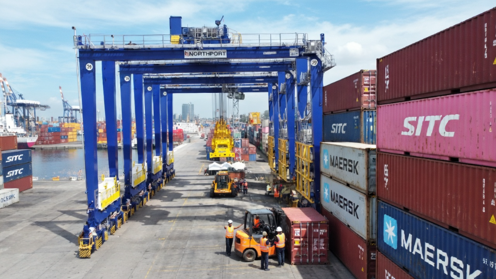 NorthPort prepara Manila para operar com guindastes RTG híbridos