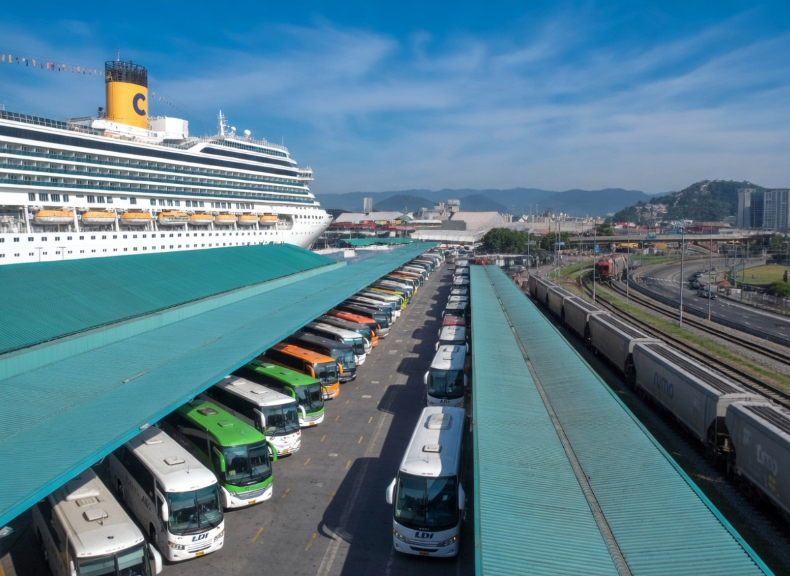 Navio Buenavista antecipa temporada de cruzeiros em Santos